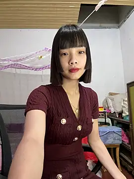 Snapshot of andymi1 chatting on July 18, 2:16 am andymi1 online show from July 18, 2:16 am