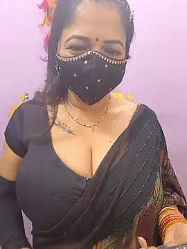 Queen Nightt online show from October 13, 5:24 pm