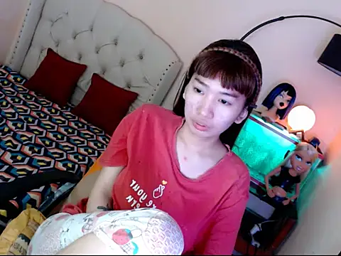 ShantalFoxxy  online show from October 24, 1:35 am