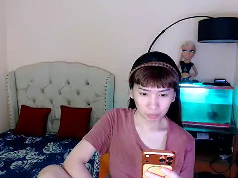 ShantalFoxxy  online show from March 6, 8:11 am