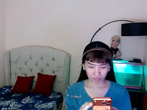 ShantalFoxxy  online show from March 22, 12:41 pm