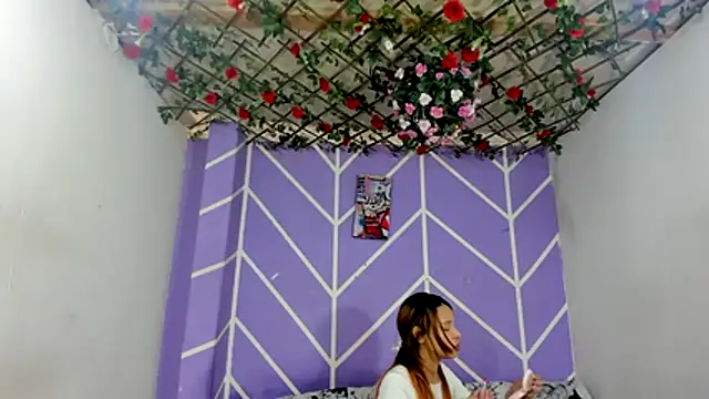 lau and boys18 online show from November 5, 1:11 pm