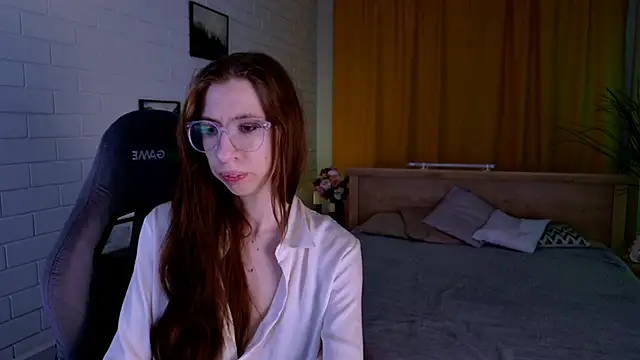 CareyJonas online show from April 26, 6:49 pm