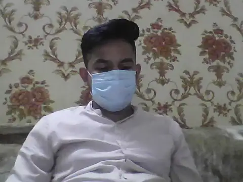 Snapshot of NIVAN_7251 chatting on November 12, 1:33 pm NIVAN 7251 online show from November 12, 1:33 pm