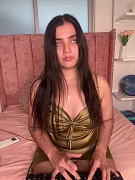 salomecute21 online show from February 7, 11:36 am