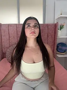 salomecute21 online show from March 29, 11:43 am