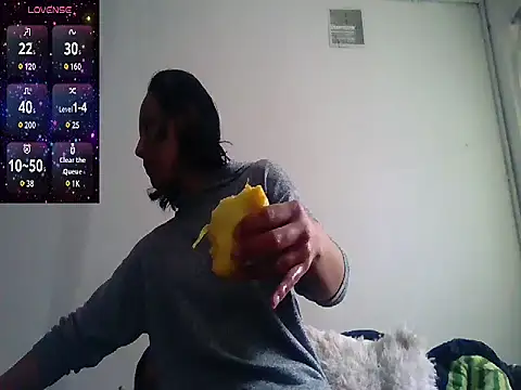 Snapshot of Natzu_Choi chatting on November 4, 8:08 pm Natzu Choi online show from November 4, 8:08 pm