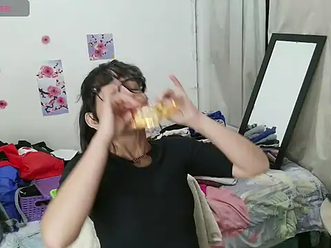 Natzu Choi online show from April 10, 4:06 am