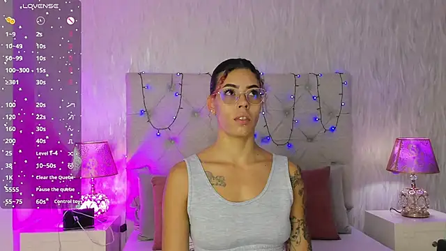 Pamelamiler   online show from November 6, 1:12 pm