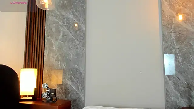 Emma hunter  online show from October 17, 8:11 pm