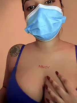 Snapshot of Saza_lklx chatting on October 18, 10:27 am Saza lklx online show from October 18, 10:27 am