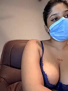 Snapshot of Saza_lklx chatting on October 21, 9:43 am Saza lklx online show from October 21, 9:43 am