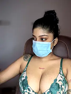 Snapshot of Saza_lklx chatting on November 21, 6:23 am Saza lklx online show from November 21, 6:23 am