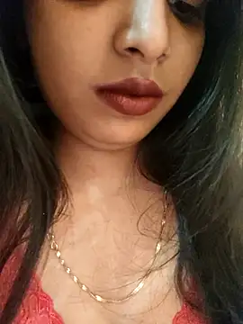 Snapshot of Maahhii_2 chatting on October 29, 6:20 pm Maahhii 2 online show from October 29, 6:20 pm