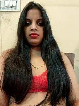 Snapshot of Maahhii_2 chatting on November 6, 6:42 pm Maahhii 2 online show from November 6, 6:42 pm