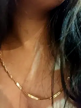 Snapshot of Maahhii_2 chatting on November 7, 6:30 pm Maahhii 2 online show from November 7, 6:30 pm