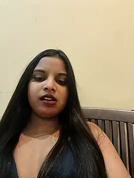 Snapshot of Maahhii_2 chatting on November 20, 5:34 pm Maahhii 2 online show from November 20, 5:34 pm
