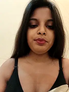 Snapshot of Maahhii_2 chatting on November 27, 6:59 am Maahhii 2 online show from November 27, 6:59 am