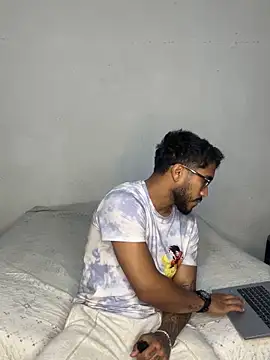 TU-MORENOO online show from November 25, 11:27 pm