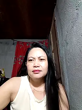 Everleigh mom online show from December 16, 7:52 pm