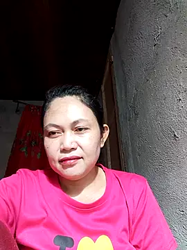 Everleigh mom online show from December 18, 10:32 am