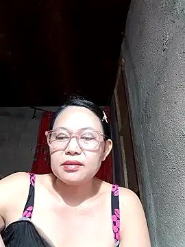 Everleigh mom online show from January 10, 4:36 am