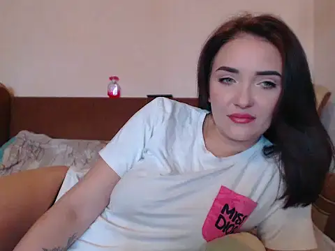 Veronica-Luxs online show from October 7, 11:40 am