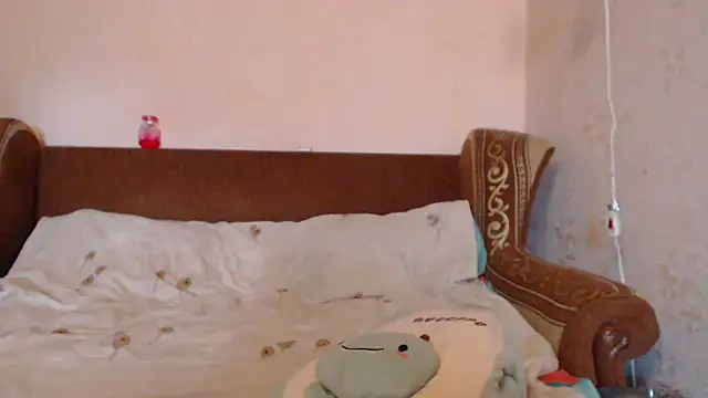 Veronica-Luxs online show from October 15, 8:03 am