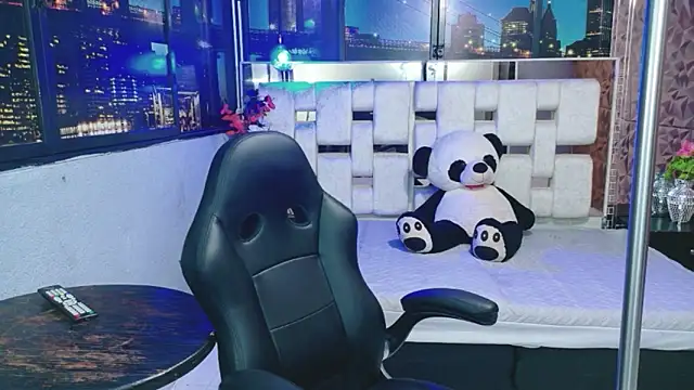 alandelrey57 online show from December 16, 3:33 am