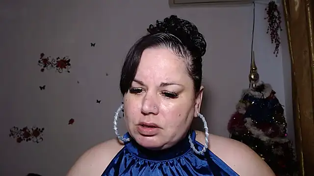 Snapshot of andreea2011 chatting on October 12, 12:37 pm andreea2011 online show from October 12, 12:37 pm