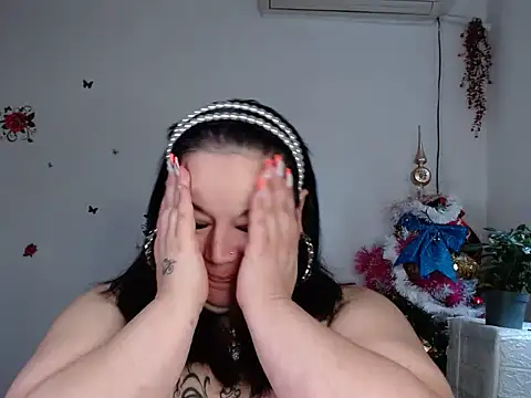 Snapshot of andreea2011 chatting on November 7, 7:08 am andreea2011 online show from November 7, 7:08 am