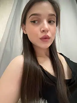 NoraGartner online show from October 9, 3:32 pm