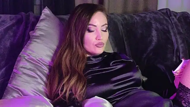 Snapshot of AliceJameson chatting on January 15, 5:47 pm AliceJameson online show from January 15, 5:47 pm