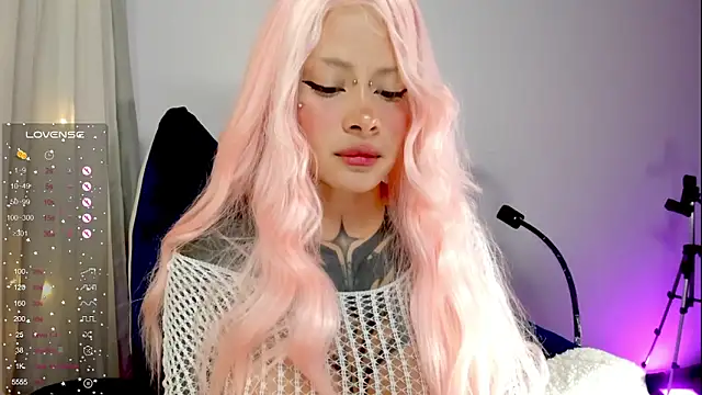 AlinaLukyanova online show from April 10, 4:28 am