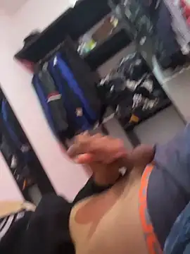 Barrx0018 online show from December 19, 4:36 pm