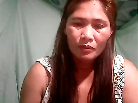 Snapshot of Juicy_69xx chatting on September 8, 7:13 pm Juicy 69xx online show from September 8, 7:13 pm