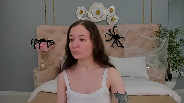 NancyJonson online show from October 26, 3:23 am