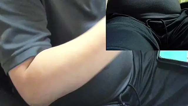 Snapshot of mori_kuma3 chatting on December 1, 10:04 pm mori kuma3 online show from December 1, 10:04 pm