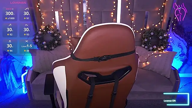 EliseVelour online show from January 9, 1:58 pm