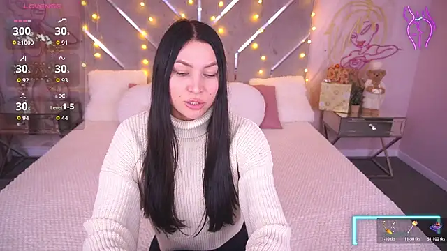 EliseVelour online show from January 11, 2:00 pm