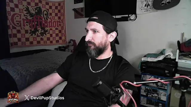 Snapshot of DevilPup75_ chatting on February 13, 3:13 am DevilPup75 online show from February 13, 3:13 am