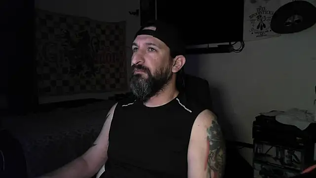 Snapshot of DevilPup75_ chatting on February 17, 5:04 am DevilPup75 online show from February 17, 5:04 am