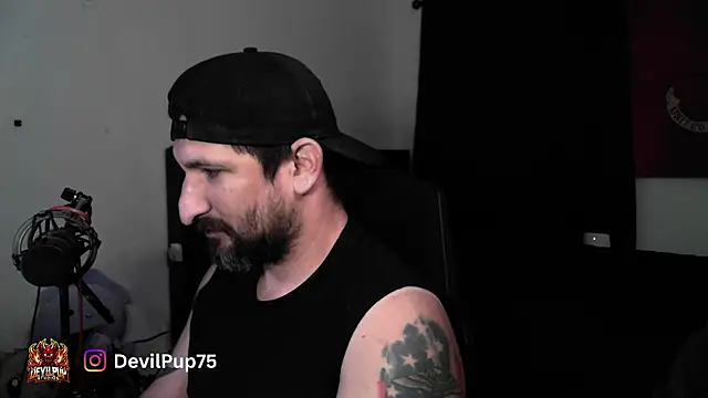 Snapshot of DevilPup75_ chatting on July 28, 4:08 am DevilPup75 online show from July 28, 4:08 am