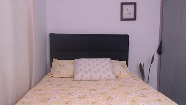 Tiiana online show from January 13, 8:25 pm