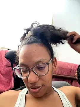 Valen1800 online show from October 5, 2:15 pm