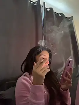 naughtybella05 online show from November 30, 1:04 pm