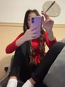 naughtybella05 online show from January 11, 4:45 pm