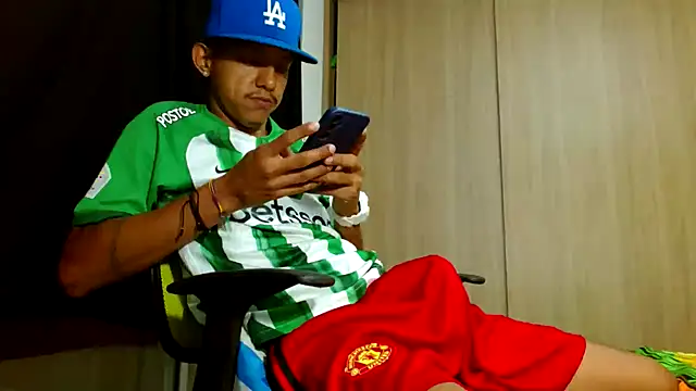 skinny23cm online show from March 22, 10:06 am