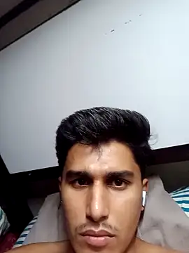 Snapshot of HarryChoudhary21 chatting on October 13, 7:03 pm HarryChoudhary21 online show from October 13, 7:03 pm