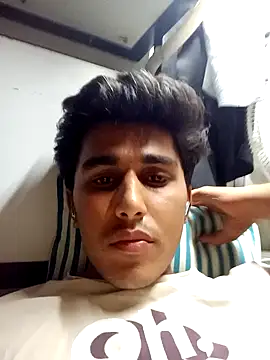 Snapshot of HarryChoudhary21 chatting on November 26, 6:53 pm HarryChoudhary21 online show from November 26, 6:53 pm